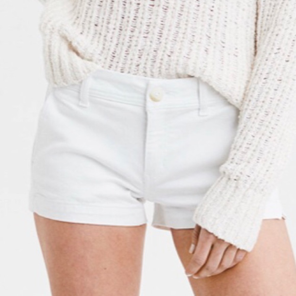 🌺White American Eagle Shorts